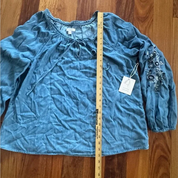 LC Lauren Conrad Blue Blouse with Embroidery - Picture 8 of 9
